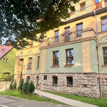 Szmaragdowa Sowa * Wałbrzych