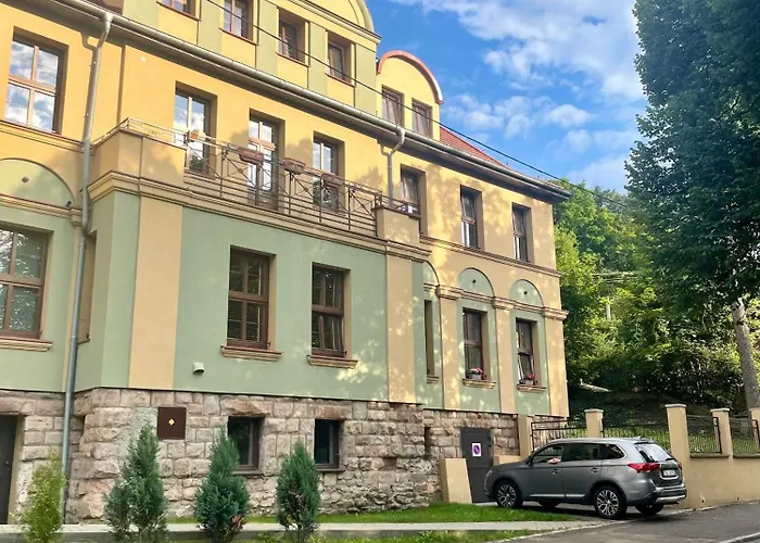 Szmaragdowa Sowa Wałbrzych